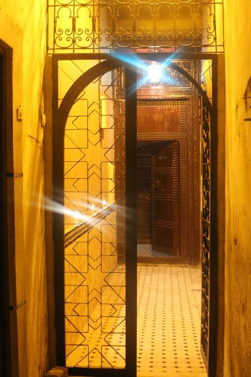 Riad Les Chrifis Navette Aeroport 24 Sur 24 Fez